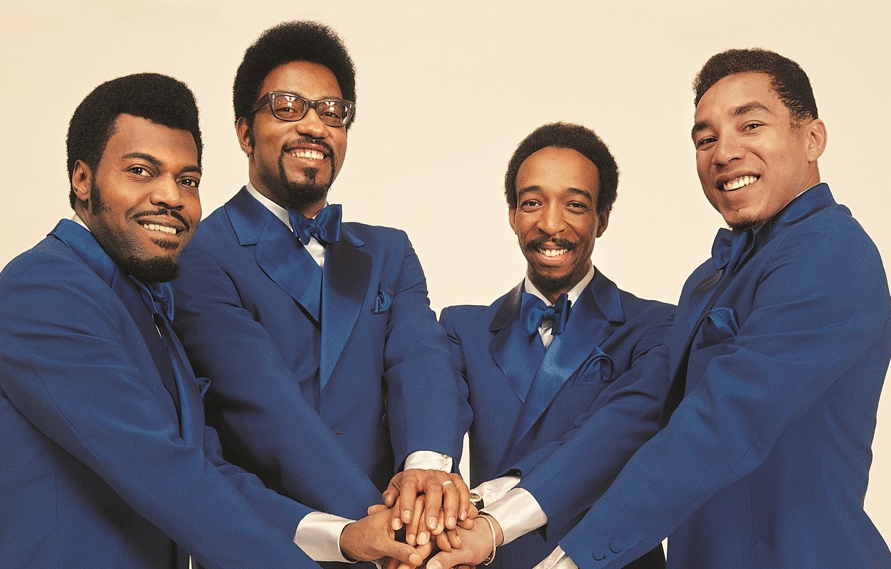 SMOKEY ROBINSON & THE MIRACLES: GOING TO A GO-GO - Classic Motown